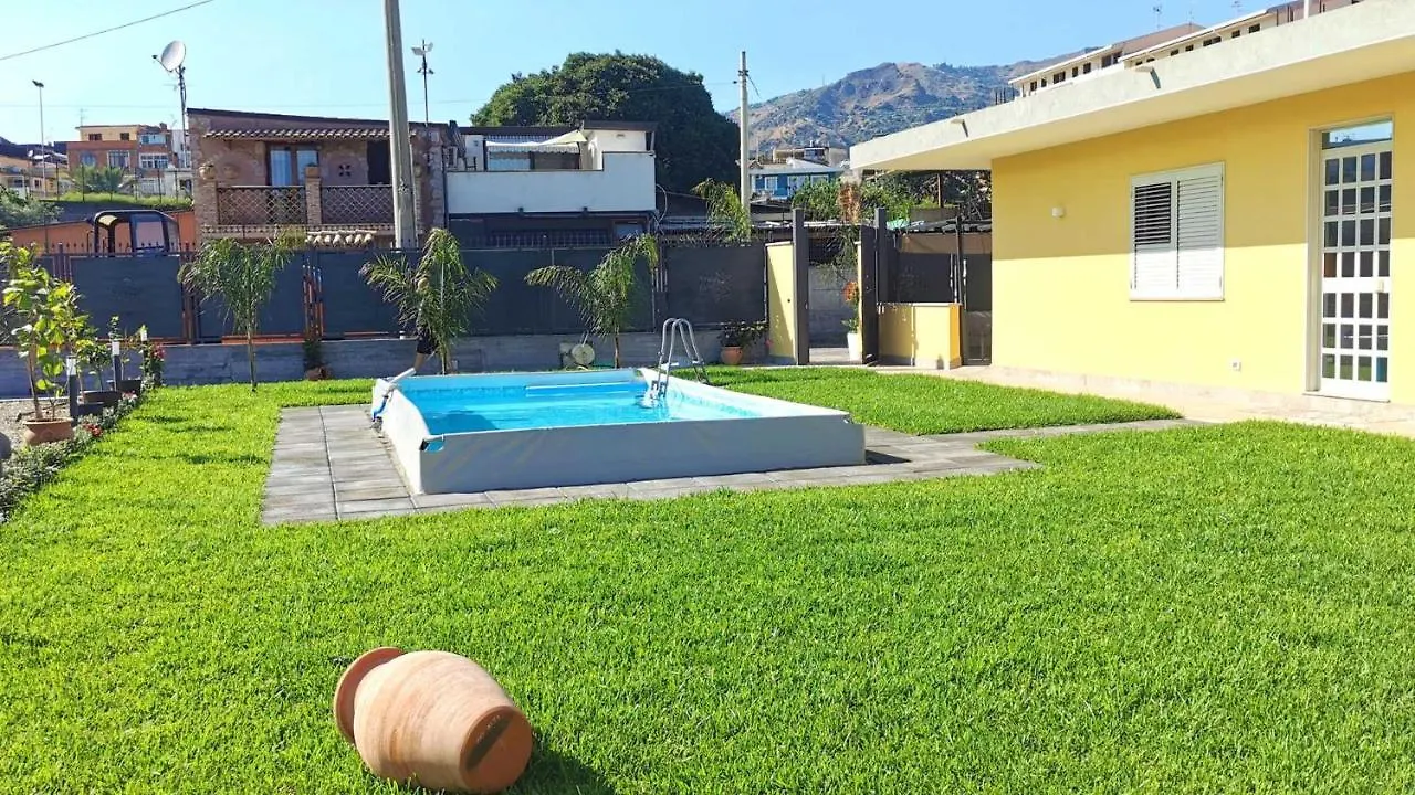 La Villa Trinacria Giardini Naxos Italy