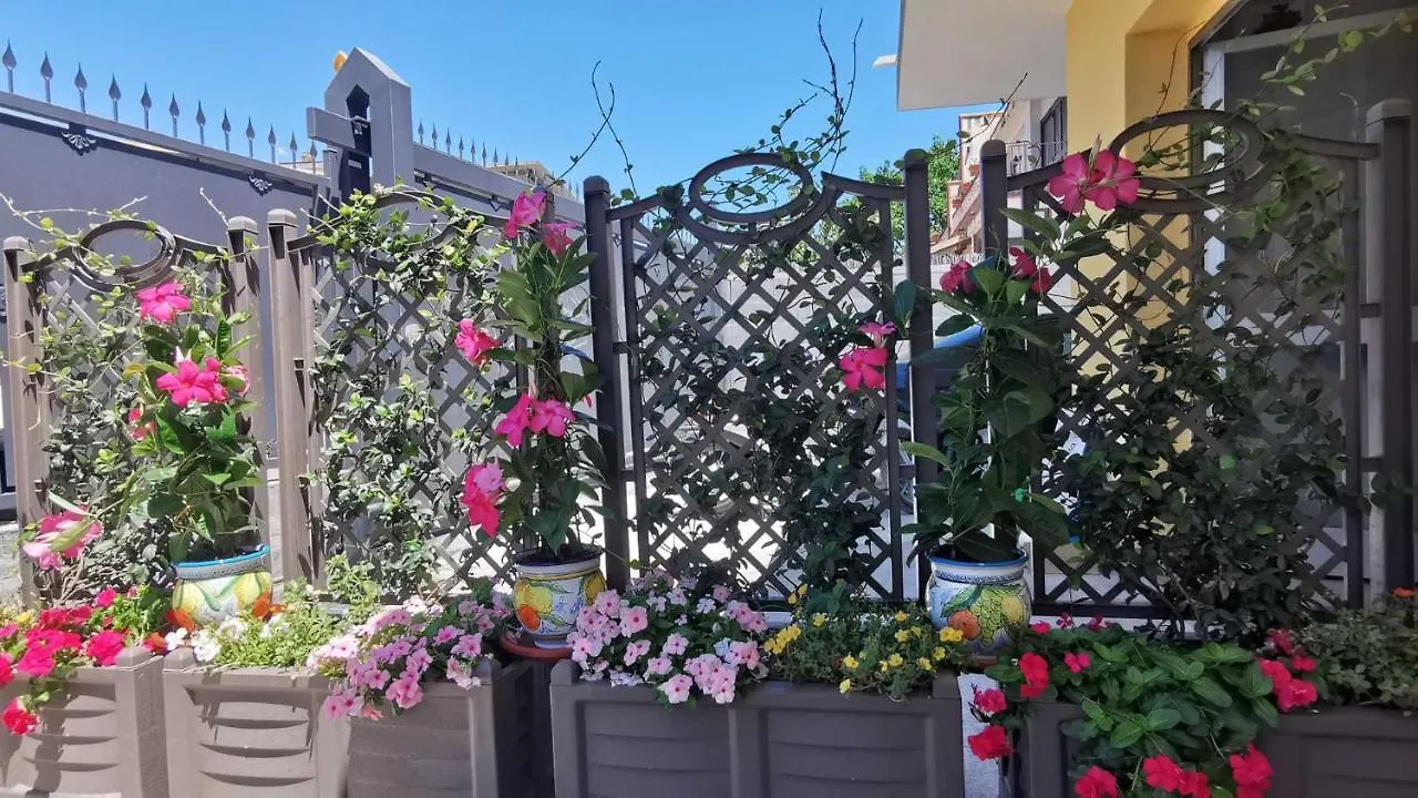 La Villa Trinacria Giardini Naxos